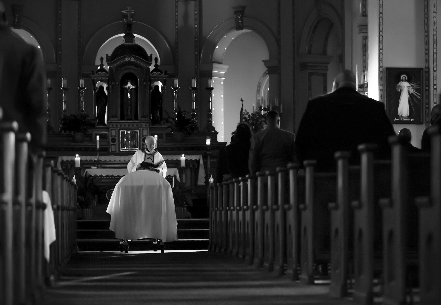 NO.moorefuneral.liv.110620.0001.jpg